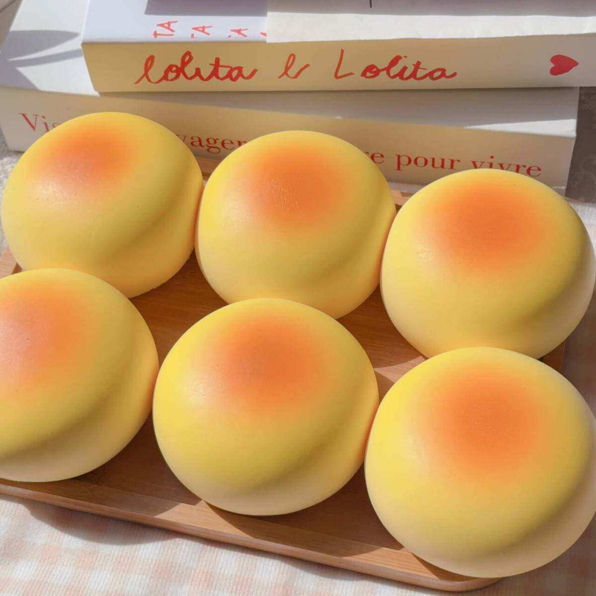 Simulation Milk Bread Squeeze  - Health Wellness Solutions recension och pris